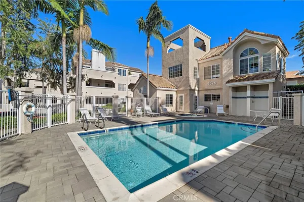 $659,000 | 4581 Warner Avenue, Unit 202, Huntington Beach, CA 92649