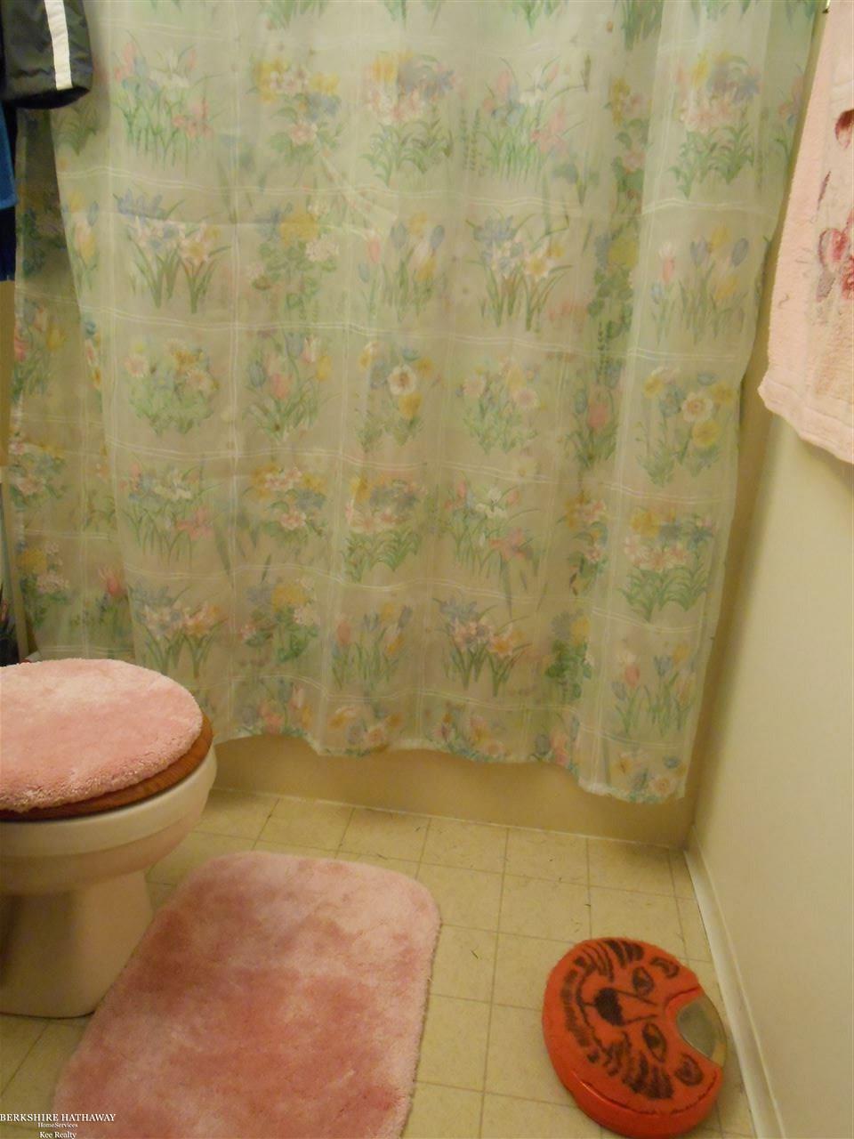 15805 Armada Center Road Armada, MI 48005 - Photo 27 of 28 31348479-26.JPG