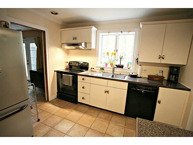 437 Chestnut Hill Road Glocester, RI 02814 - Photo 4 of 23 Kitchen.