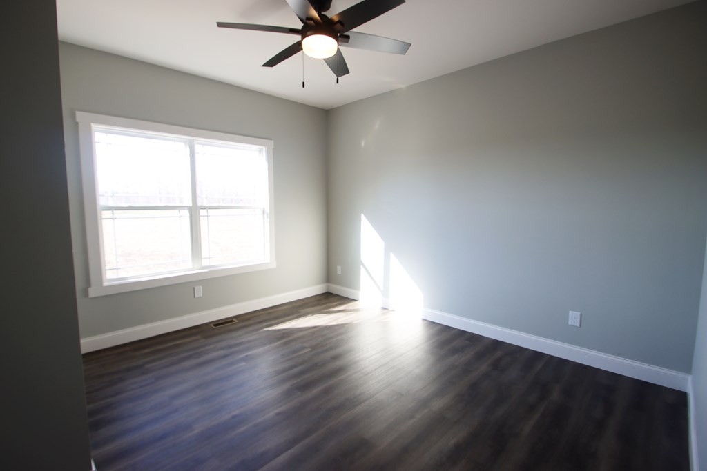11799 Old Kentucky Road Walling, TN 38587 - Photo 17 of 20 Gallery Image 17