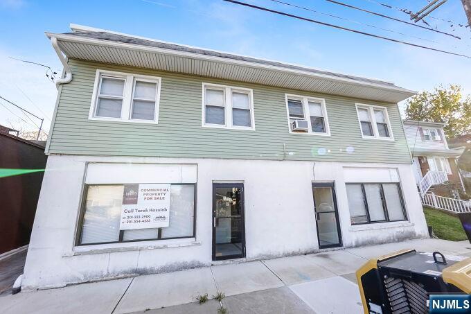715 Main Street Caldwell, NJ 07006 - Photo 21 of 24 a view of front door of house