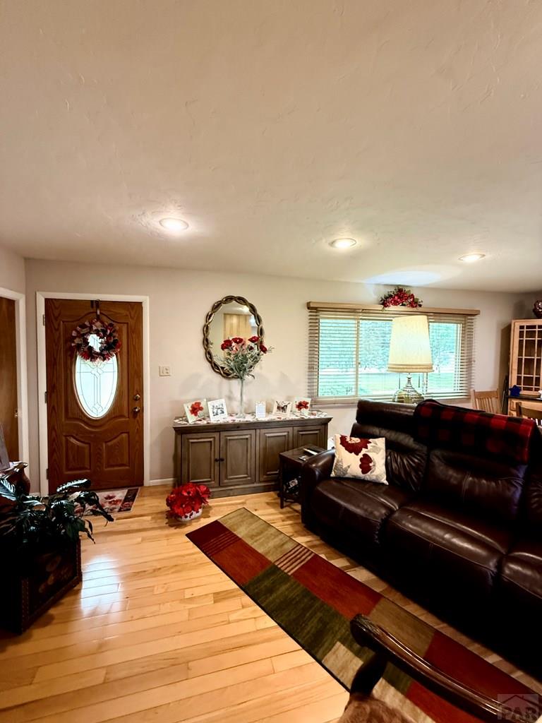 2209 Hillside Road Pueblo, CO 81006 - Photo 5 of 54