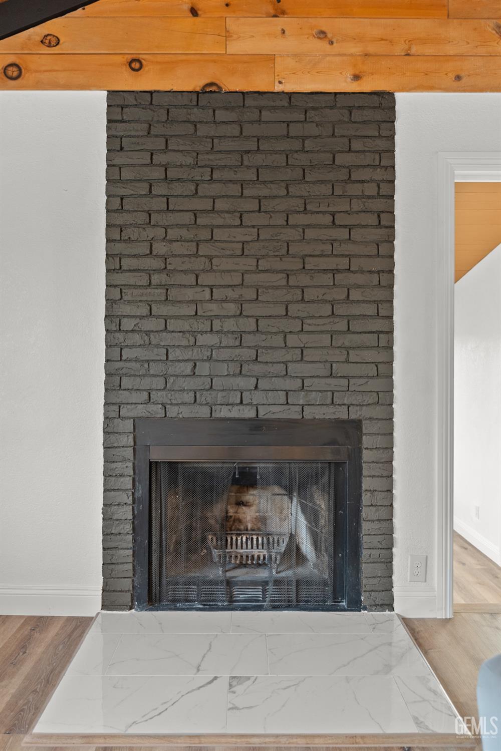 Undisclosed Address Tehachapi, CA 93561 - Photo 20 of 60 a closeup of a door