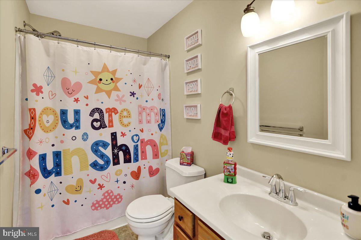 35 Krall Road Myerstown, PA 17067 - Photo 28 of 47 2nd Floor bathroom