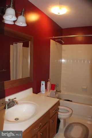 $2,970 | 104 Carol Court, Lansdale, PA 19446