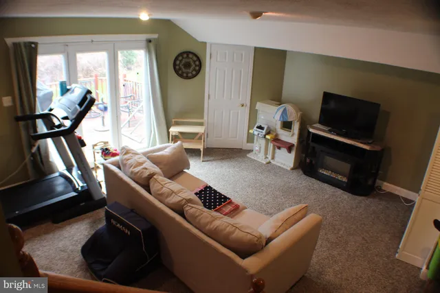 $2,970 | 104 Carol Court, Lansdale, PA 19446