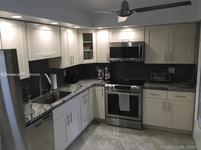 $2,350 | 1401 Northeast 191st Street, Unit D217, Miami, FL 33179