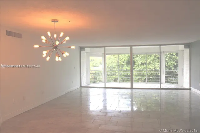 $2,350 | 1401 Northeast 191st Street, Unit D217, Miami, FL 33179