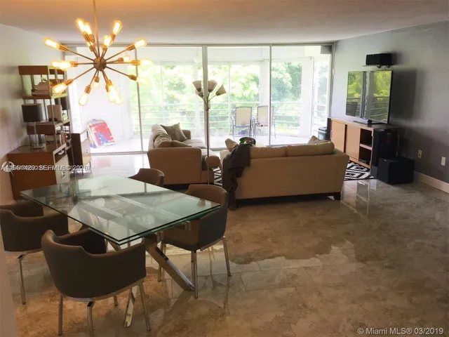 $2,350 | 1401 Northeast 191st Street, Unit D217, Miami, FL 33179