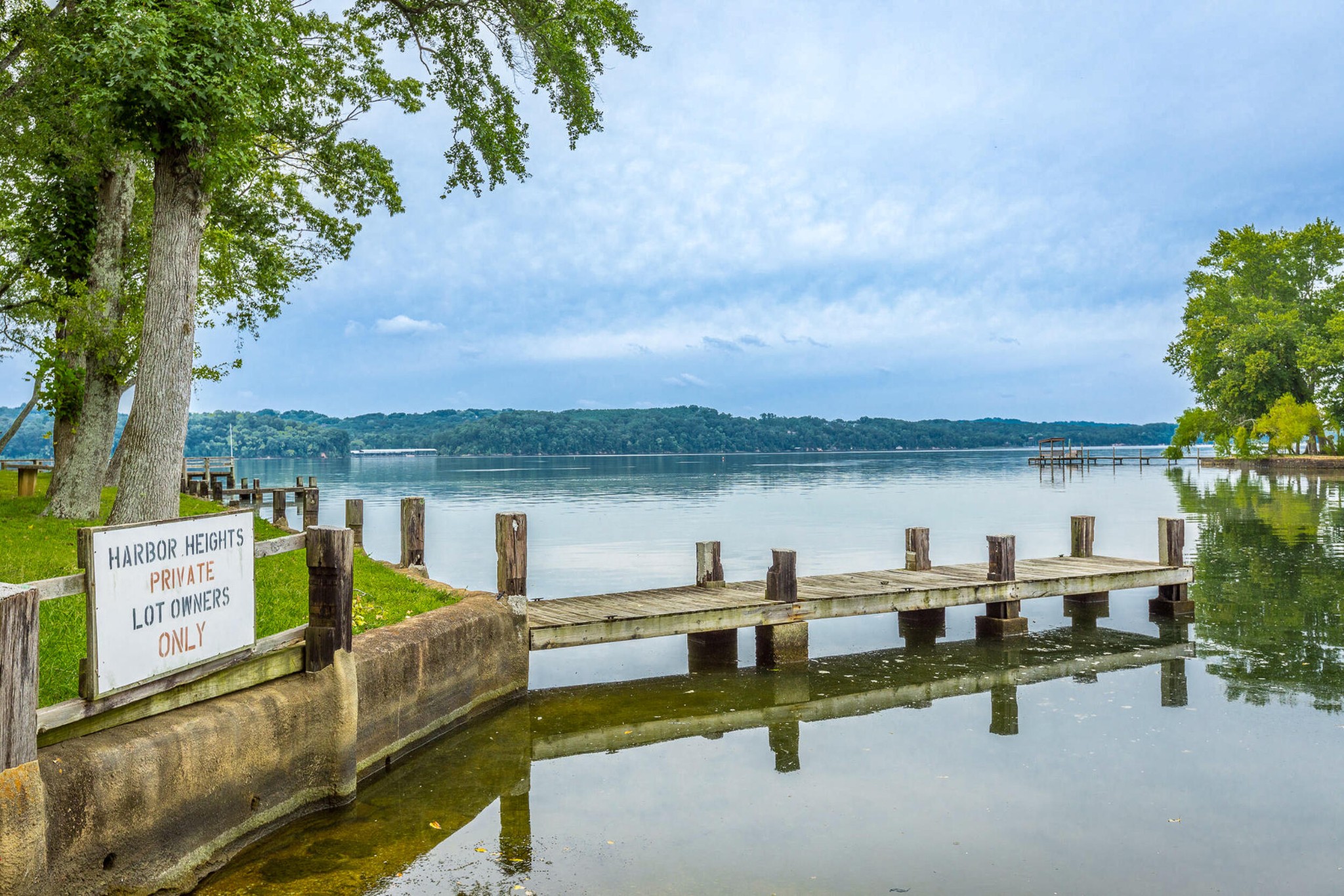 3591 Kings Road Chattanooga, TN 37416 - Photo 59 of 66 a view of a lake with couches chairs