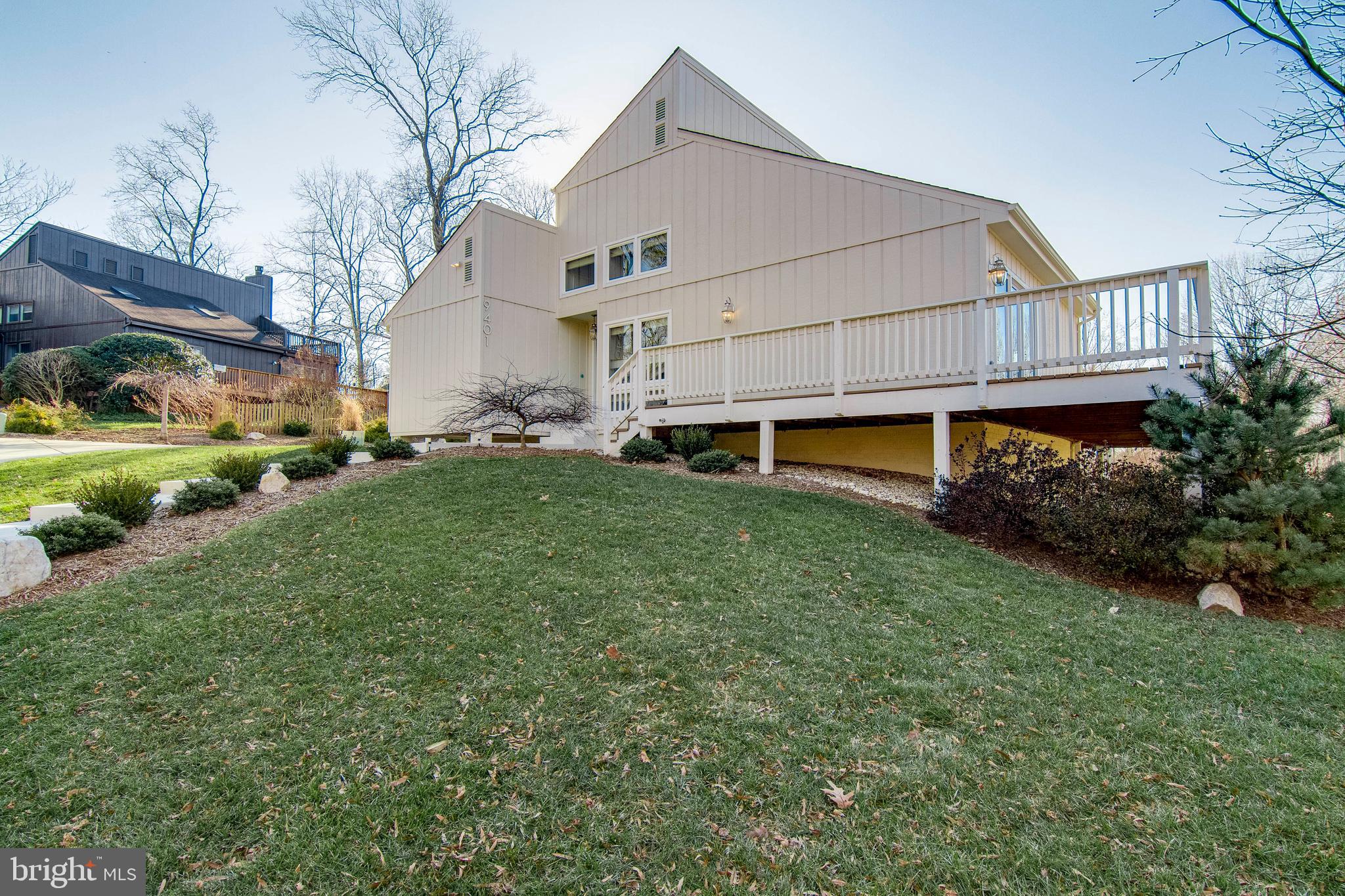 9401 Raintree Road Burke, VA 22015 - Photo 3 of 38 Exterior