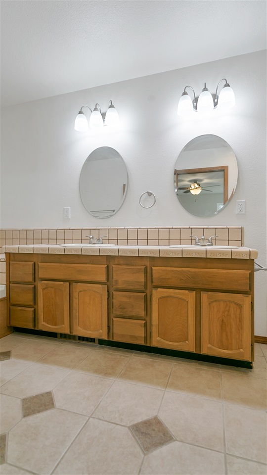 21655 Wilcox Road Red Bluff, CA 96080 - Photo 21 of 48 Gallery Image 21