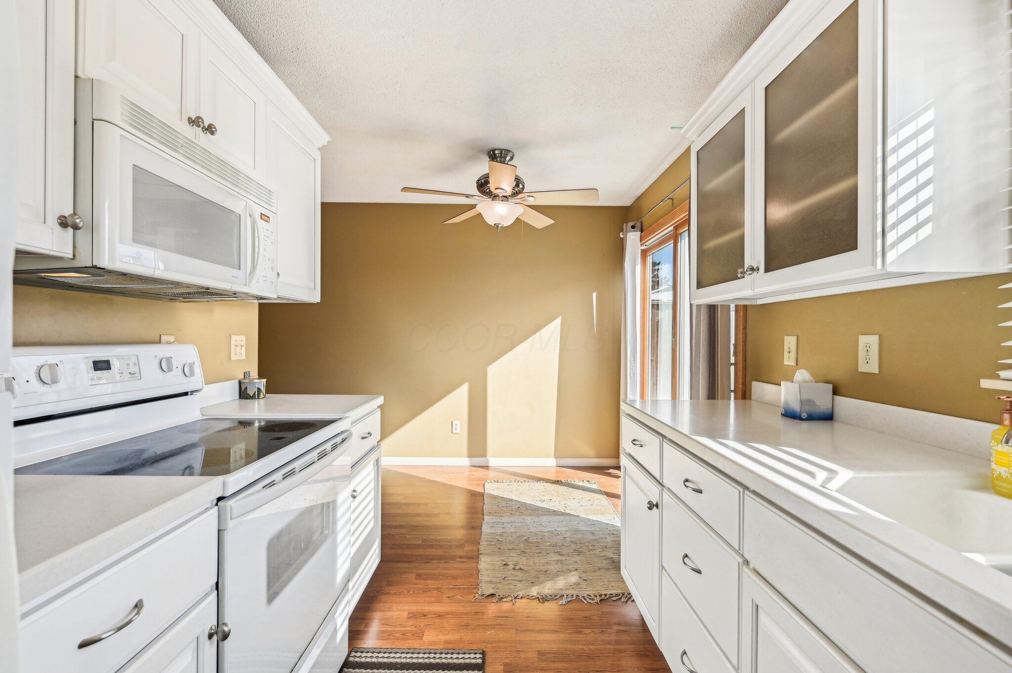 107 Price Road Newark, OH 43055 - Photo 9 of 34 Kitchen