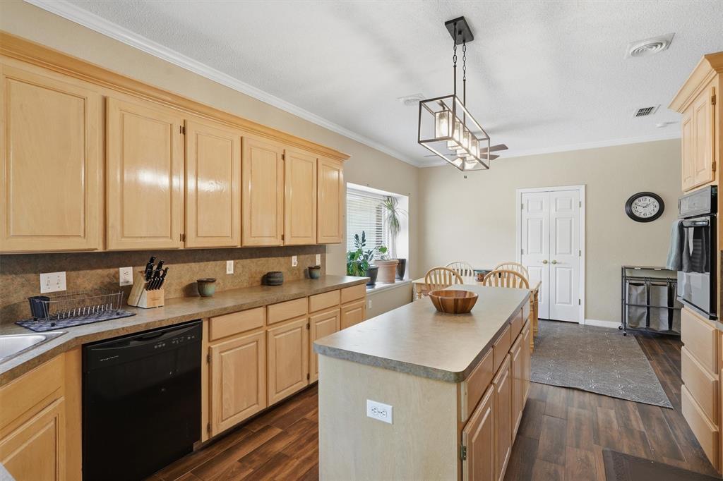 7501 Meadowside Road Fort Worth, TX 76132 - Photo 7 of 35 Gallery Image 7