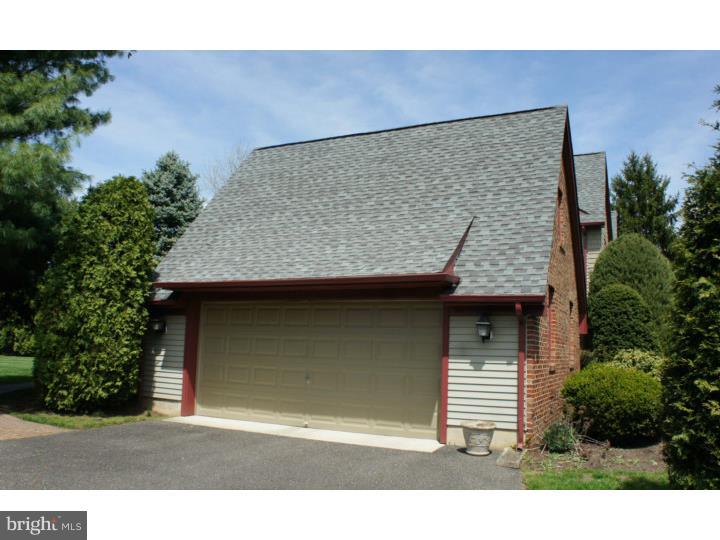594 Sentinel Road Moorestown, NJ 08057 - Photo 2 of 24 Garage