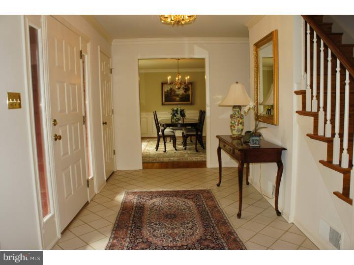 594 Sentinel Road Moorestown, NJ 08057 - Photo 3 of 24 Foyer