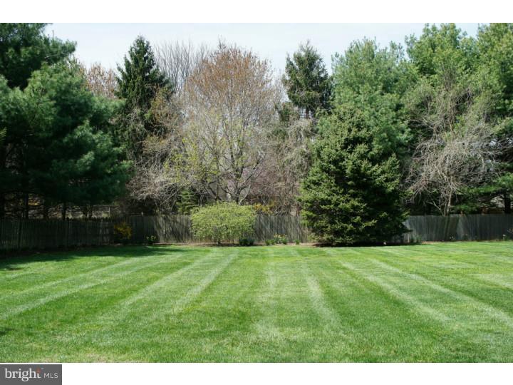 594 Sentinel Road Moorestown, NJ 08057 - Photo 23 of 24 Exterior Back