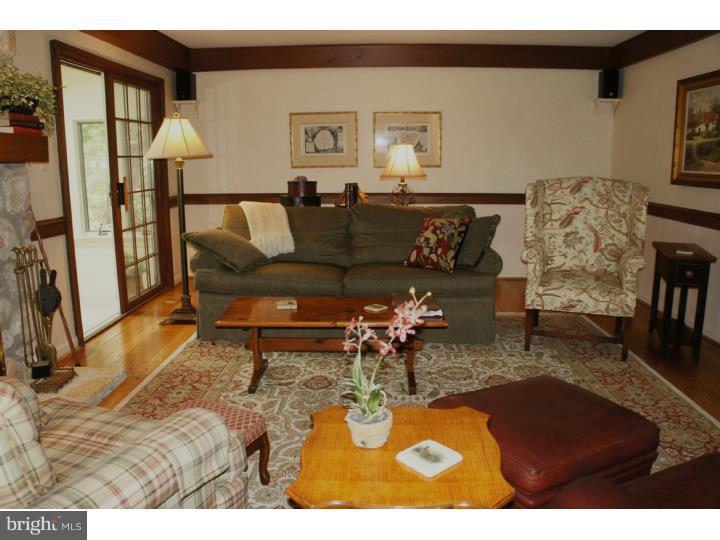 594 Sentinel Road Moorestown, NJ 08057 - Photo 8 of 24 Family Room