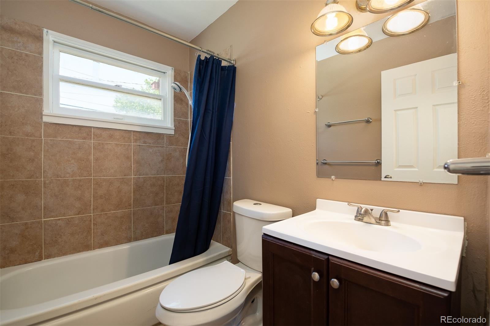 1900 Ruth Drive Thornton, CO 80229 - Photo 10 of 20 Gallery Image 10