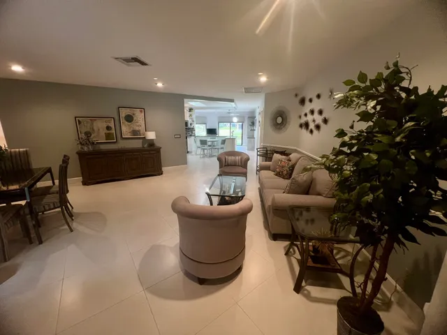 $2,550 | 5149 Rose Hill Drive, Boynton Beach, FL 33437