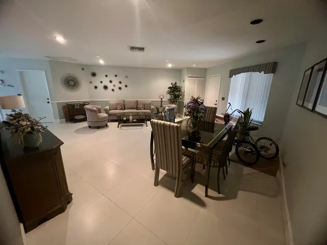 $2,550 | 5149 Rose Hill Drive, Boynton Beach, FL 33437