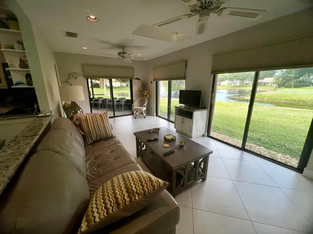 $2,550 | 5149 Rose Hill Drive, Boynton Beach, FL 33437