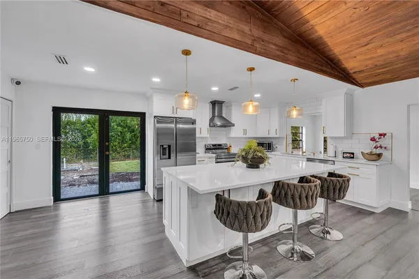 $1,250,000 | 14840 Southwest 21st Street, Davie, FL 33326
