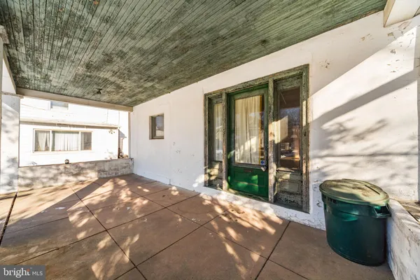 a view of a porch of the house