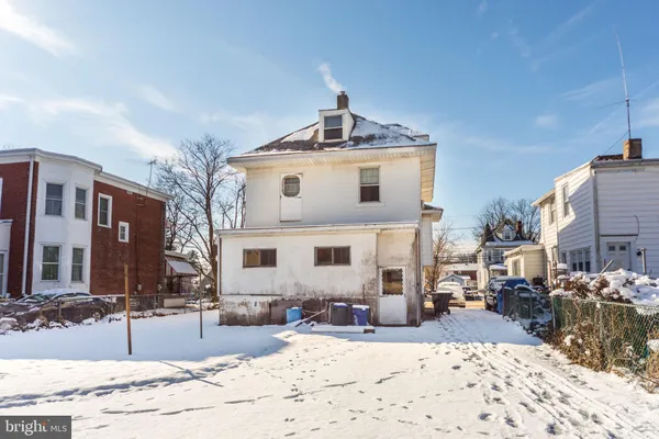 $175,000 | 33 South Woodlawn Avenue, Aldan, PA 19018