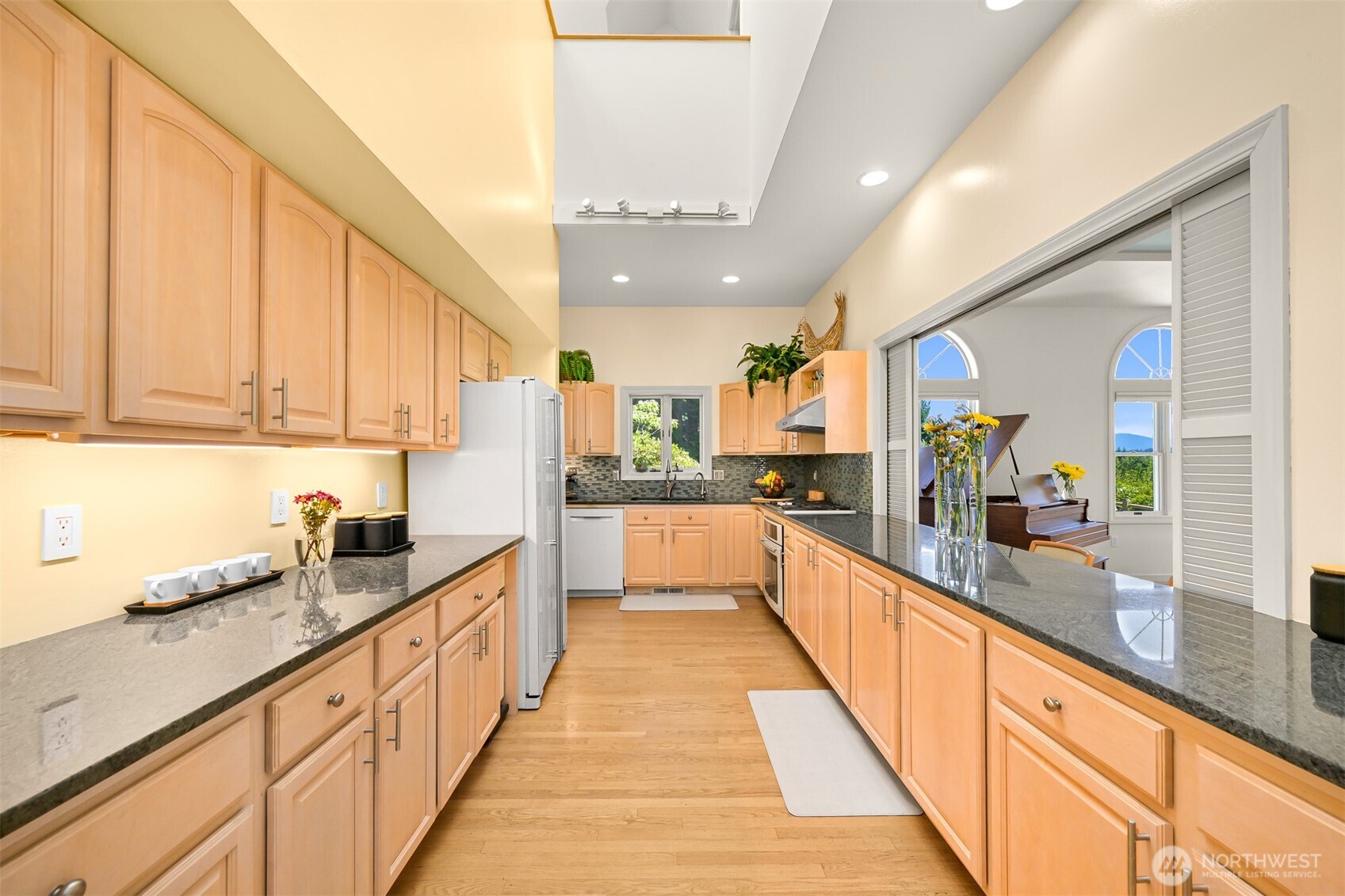 4355 Gooding Avenue Bellingham, WA 98226 - Photo 16 of 37