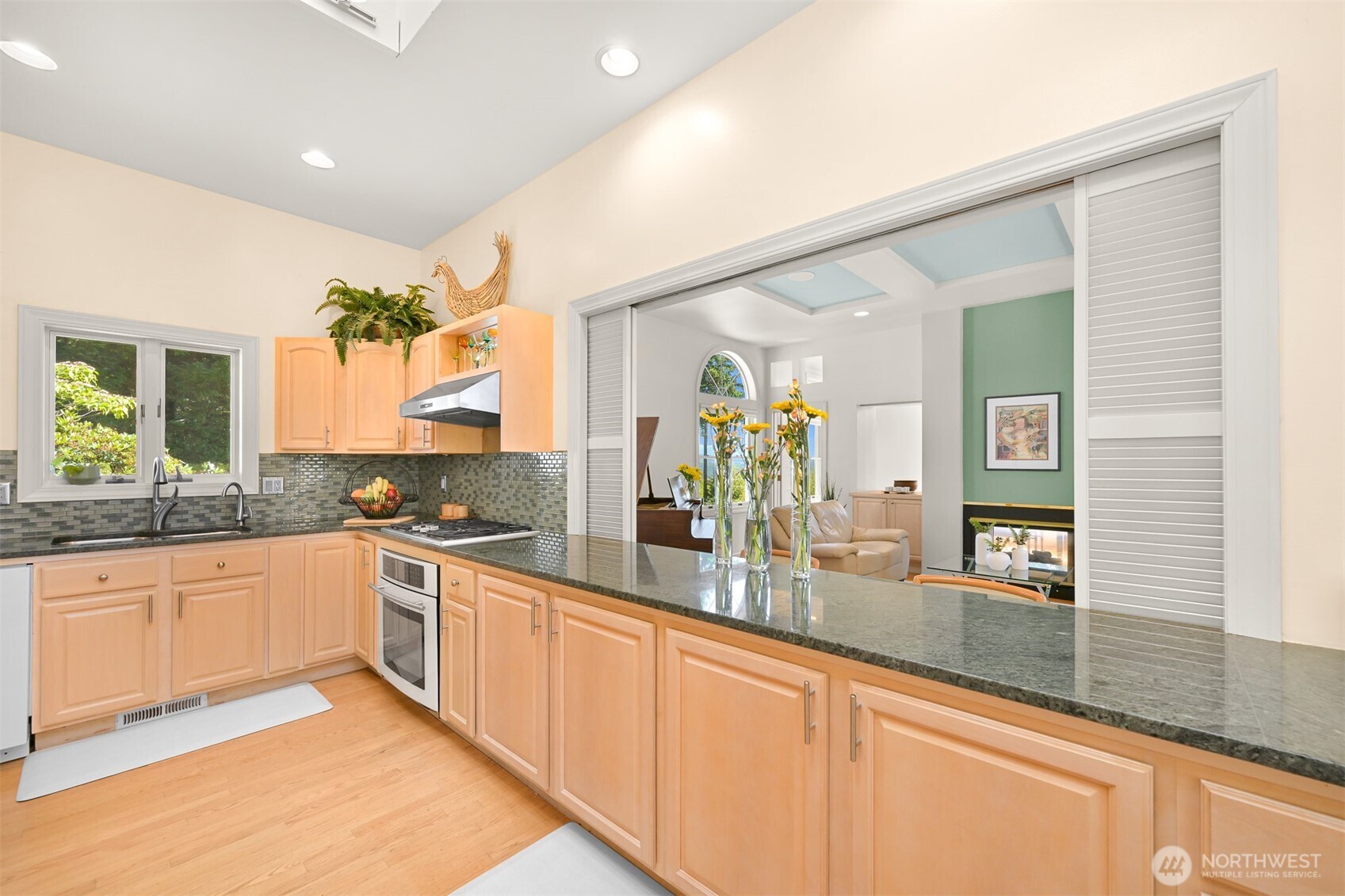 4355 Gooding Avenue Bellingham, WA 98226 - Photo 17 of 37