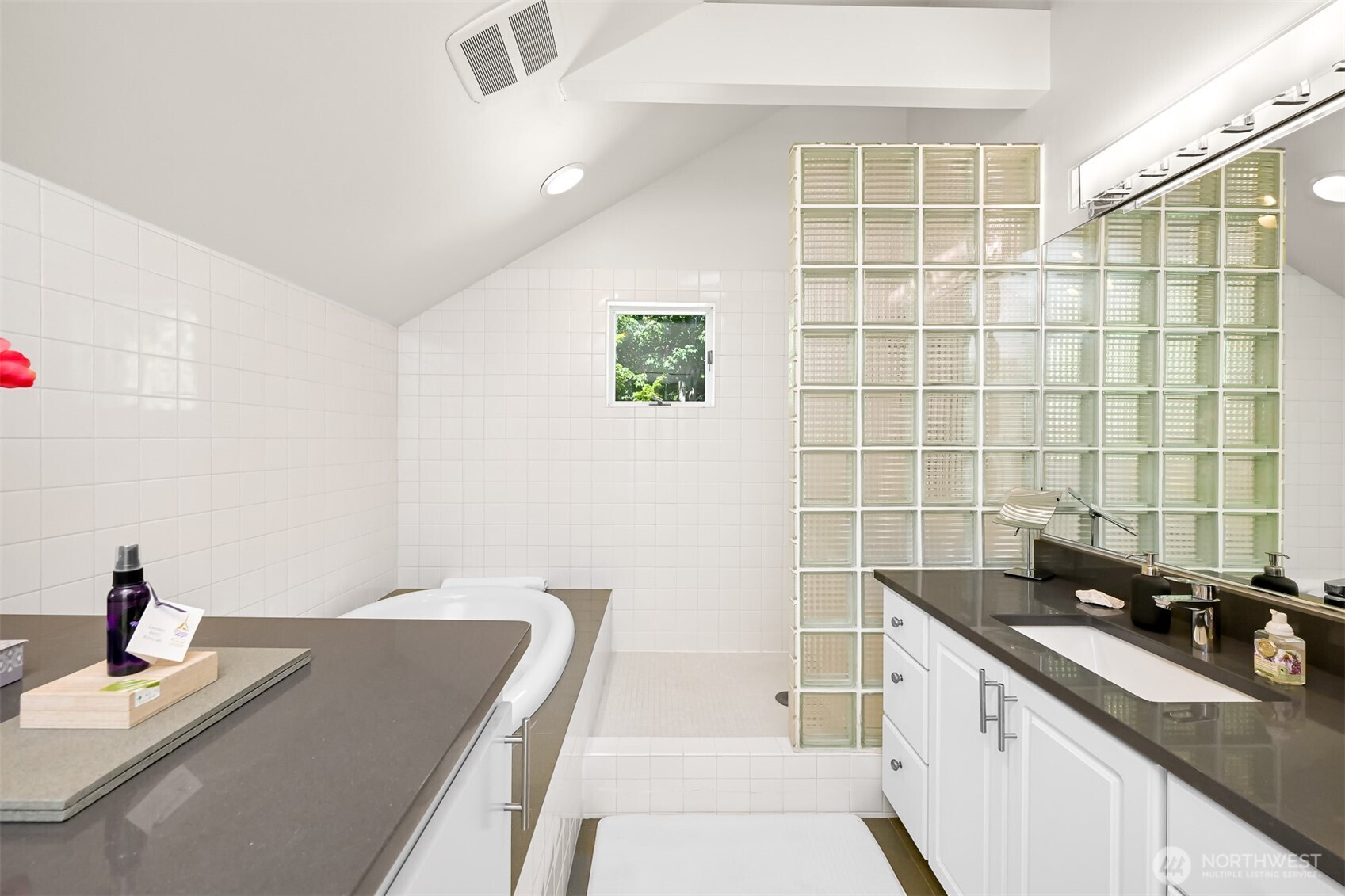 4355 Gooding Avenue Bellingham, WA 98226 - Photo 26 of 37