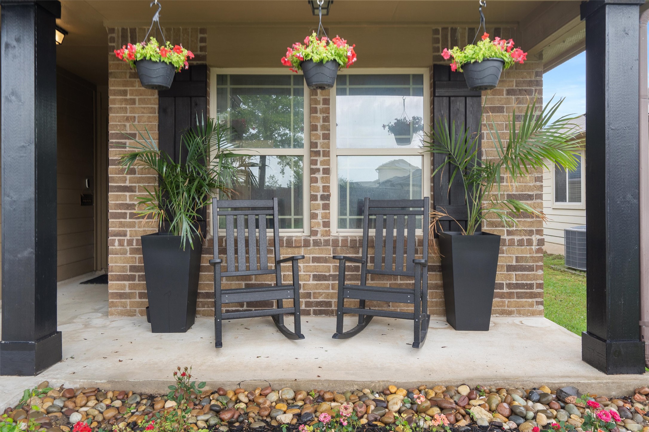 606 Old Peak Road Georgetown, TX 78626 - Photo 19 of 23 a flower room with chairs