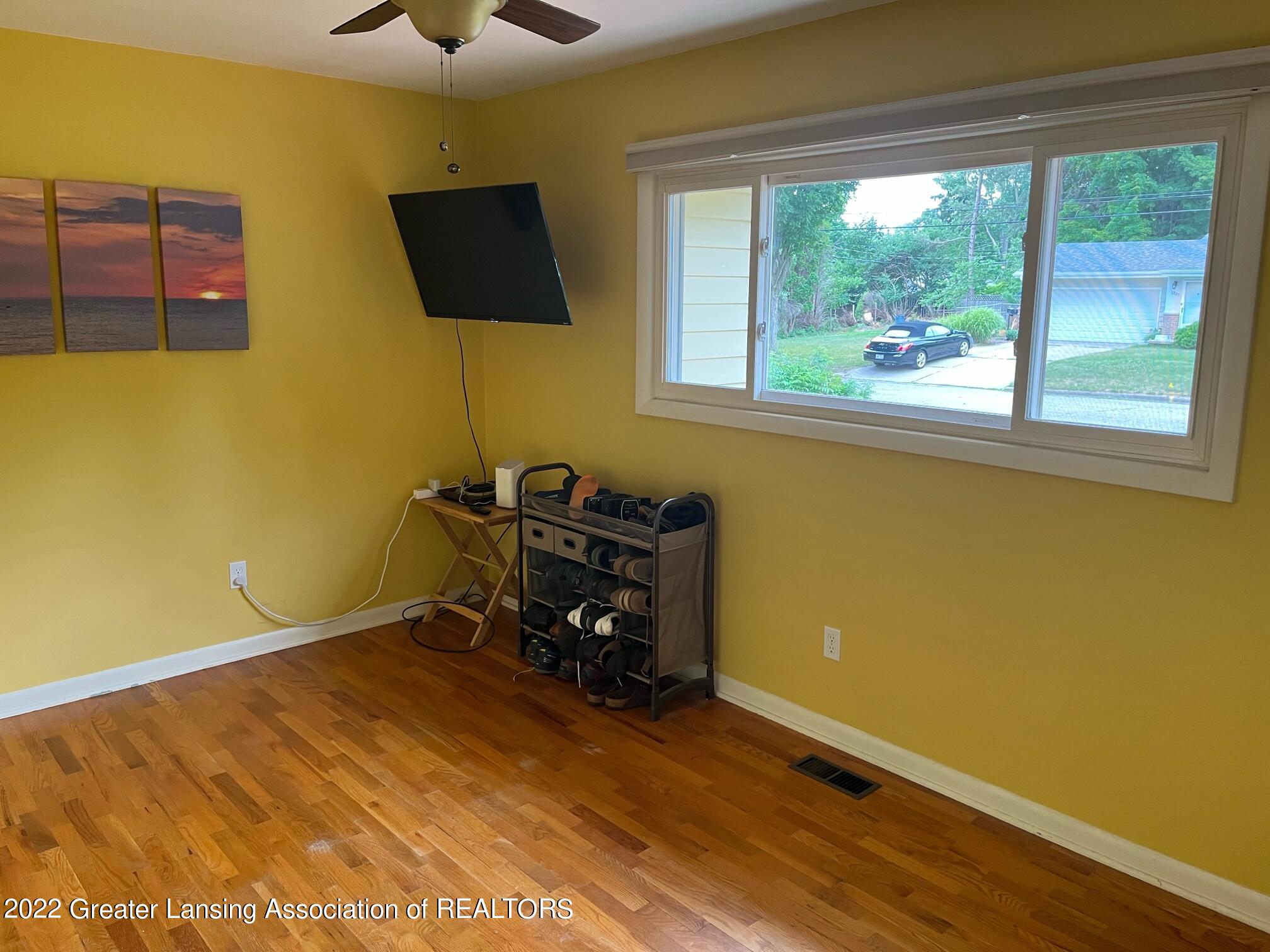 1342 Marble Road East Lansing, MI 48823 - Photo 15 of 27 image10