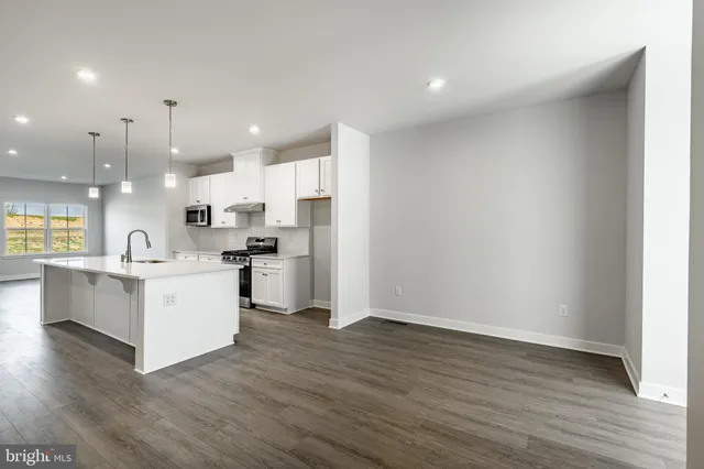 $599,000 | 1713 Hydrangea Way, Downingtown, PA 19335