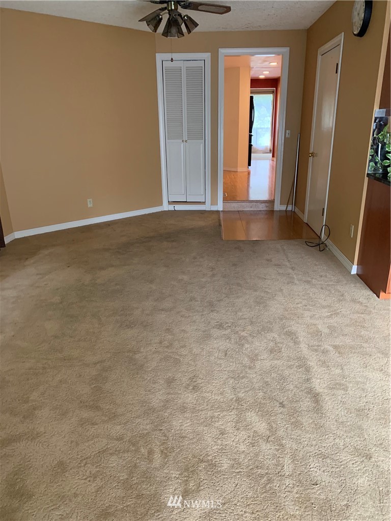 5615 227th Street Southeast Bothell, WA 98021 - Photo 28 of 30 an empty room with window