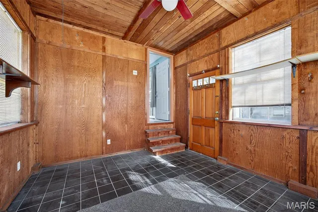 $84,000 | 2456 Wieck Drive, Jennings, MO 63136