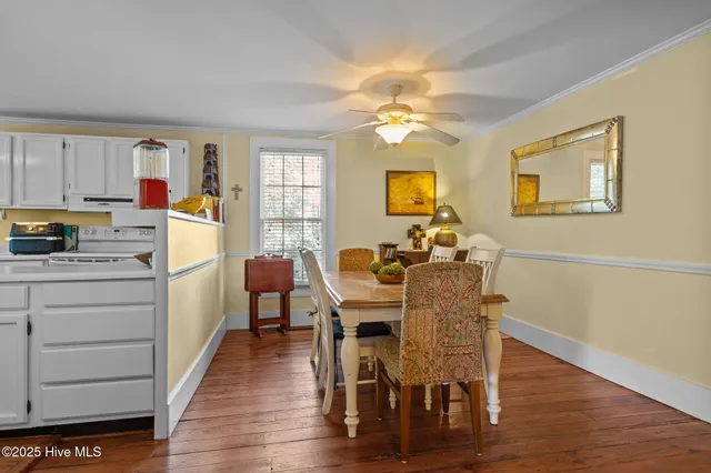 $999,900 | 412 Ann Street, Beaufort, NC 28516