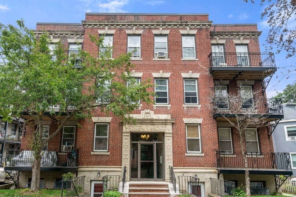 8 Kinross Road, Unit 11 Boston, MA 02135 - Photo 16 of 17 Gallery Image 16