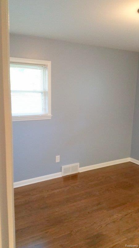 16235 East 14 Mile Road Fraser, MI 48026 - Photo 17 of 35 592.jpg