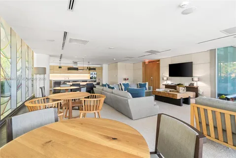 $7,000,000 | 360 Ocean Drive, Unit 1106S, Key Biscayne, FL 33149