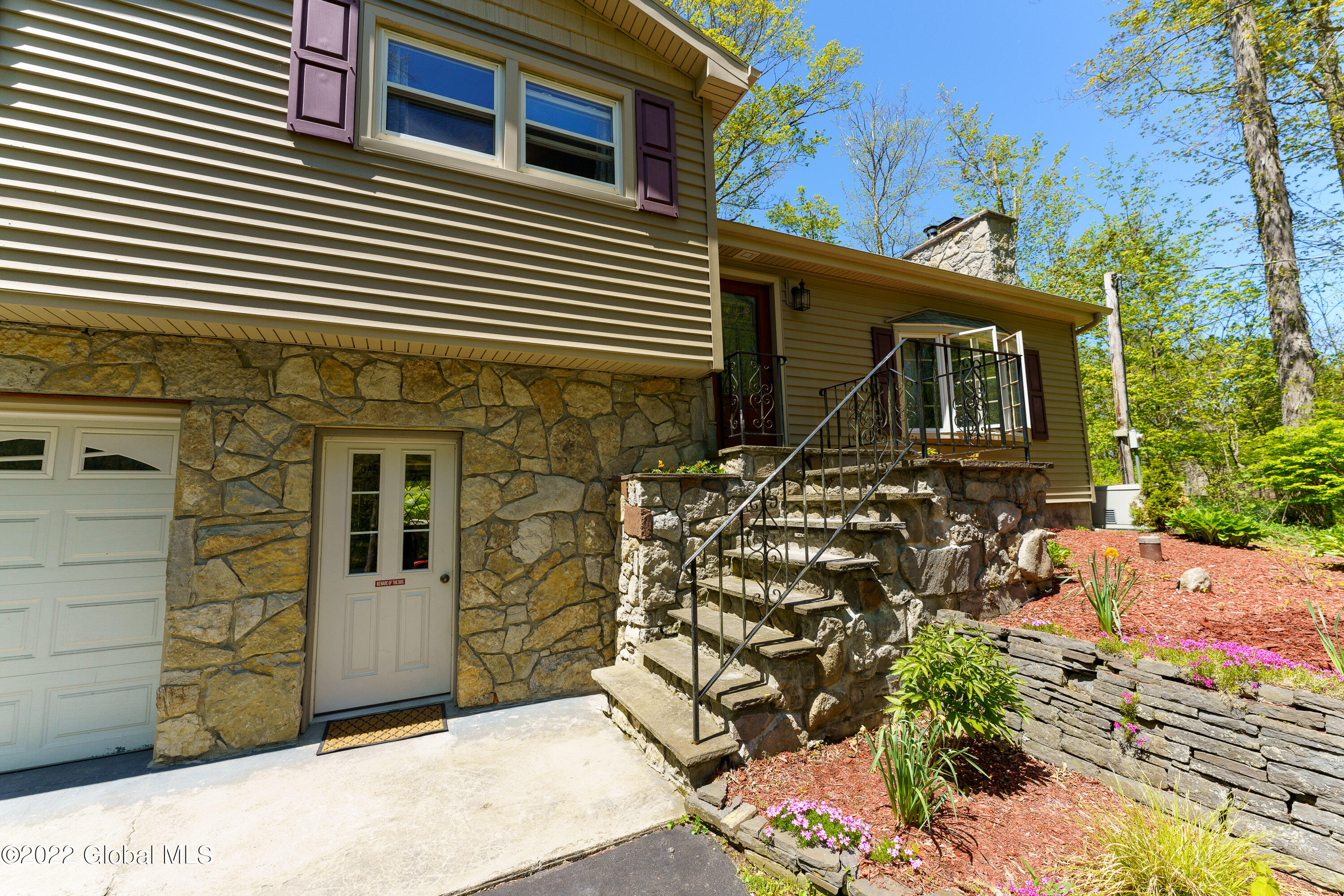 187 Vanderzee Road Ravena, NY 12143 - Photo 3 of 26 0 front 5