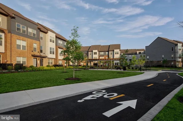 $709,990 | 13170 Arches Road, Herndon, VA 20170