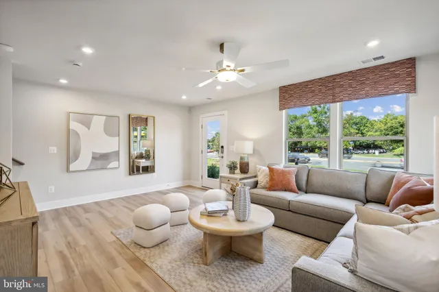 $709,990 | 13170 Arches Road, Herndon, VA 20170