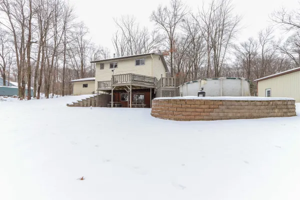 $379,000 | E2315 Woodridge Drive, Waupaca, WI 54981