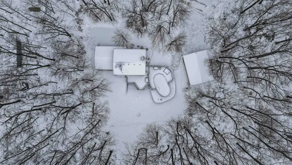 $379,000 | E2315 Woodridge Drive, Waupaca, WI 54981