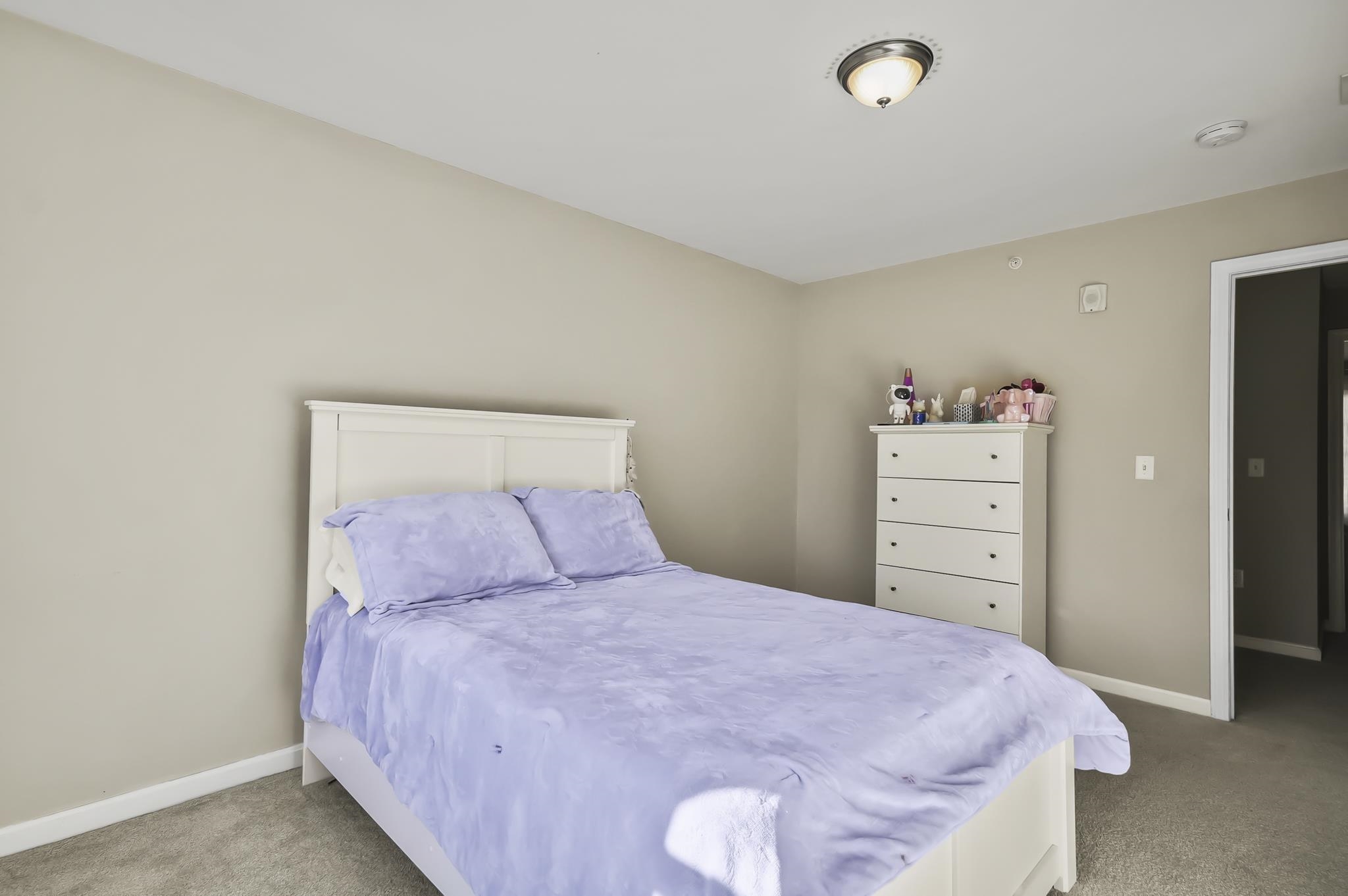 14 Florence Street, Unit 2 Derry, NH 03038 - Photo 17 of 32 Gallery Image 17