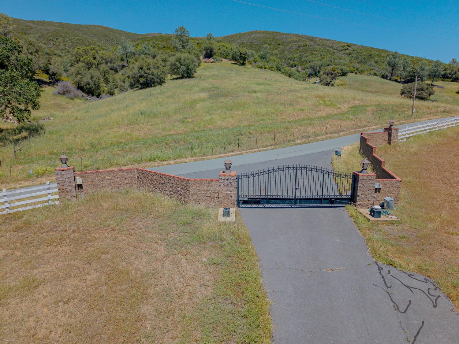 5912 Old Gulch Road San Andreas, CA 95249 - Photo 60 of 71 a view of a field with an ocean view