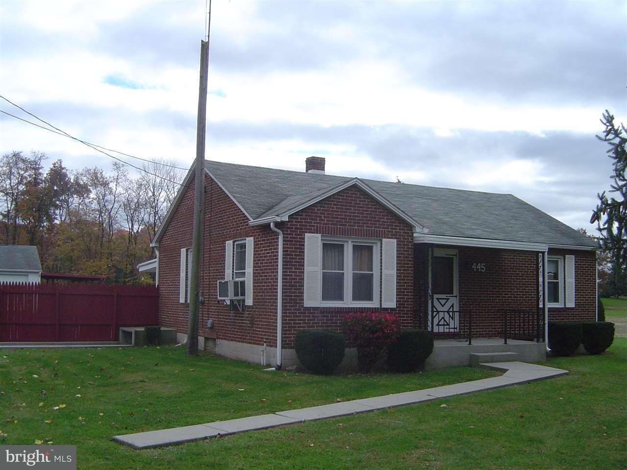 445 Hunterstown Road Gettysburg, PA 17325 - Photo 3 of 21
