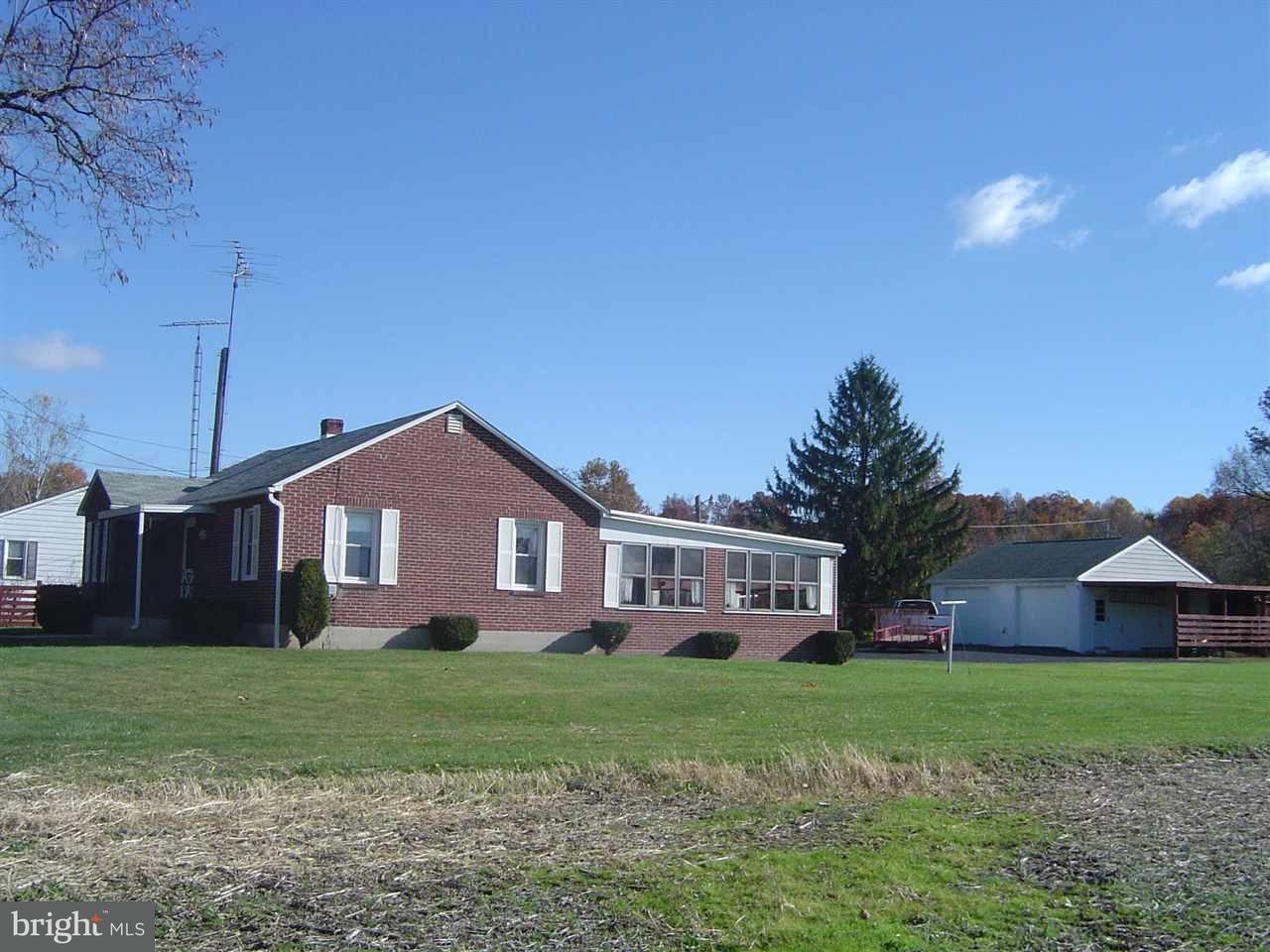 445 Hunterstown Road Gettysburg, PA 17325 - Photo 5 of 21